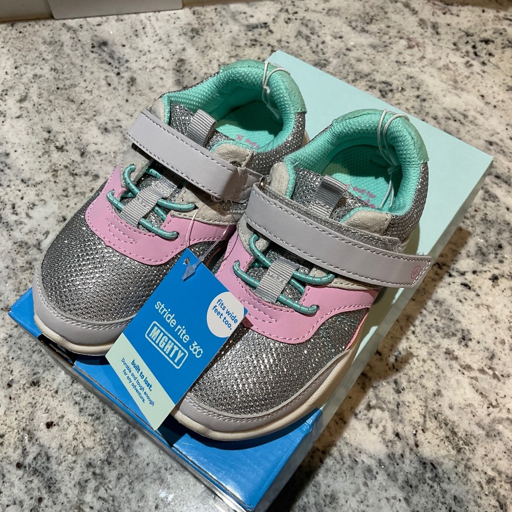 Girls Stride Rite Active Shoes Sizes 9,10,11